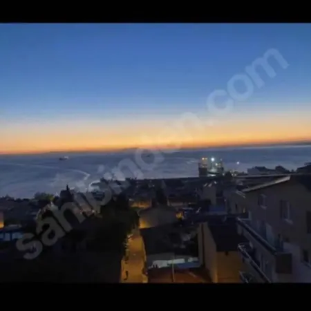 Apartamento Deniz Manzarali Terasli Daire 0506 -512-0773